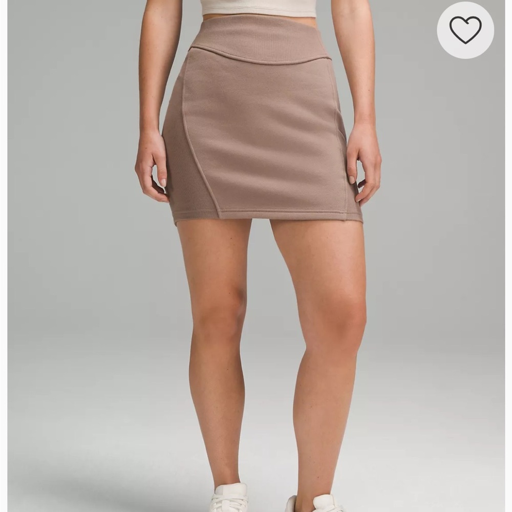 NWT-Lululemon Scuba High-Rise Mini Skirt - Picture 2 of 7